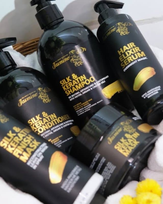 Postim nga @suelas_cosmetics: Silk & Keratin Shampoo